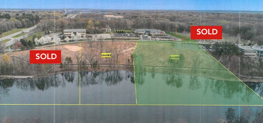 3250 N Evergreen Dr NE, Grand Rapids, MI à vendre Photo de l’immeuble– Image 1 sur 3