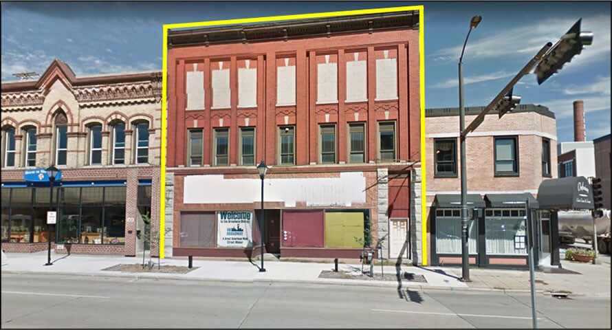 402 Dousman St, Green Bay, WI à vendre Photo principale– Image 1 sur 6