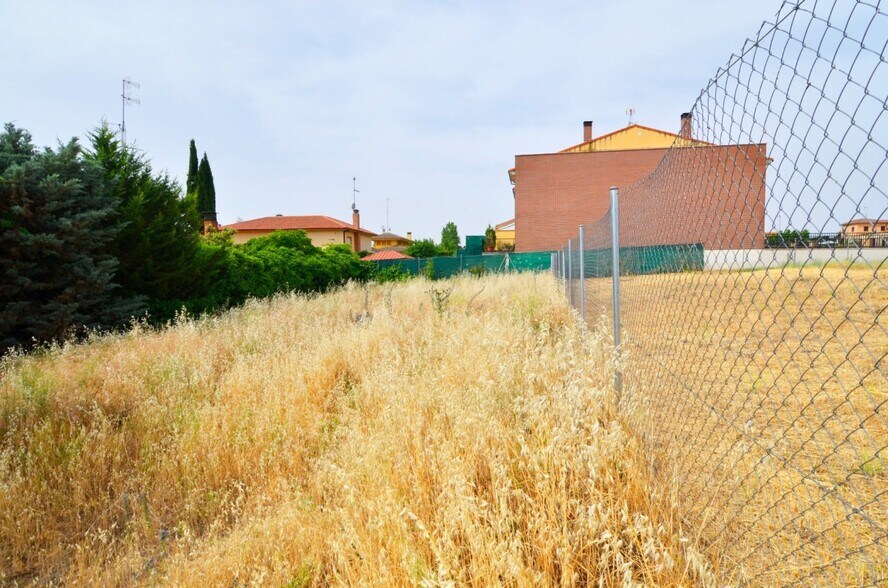 Terrain dans San Cristóbal de la Cuesta, Salamanca à vendre - Photo principale – Image 3 sur 9