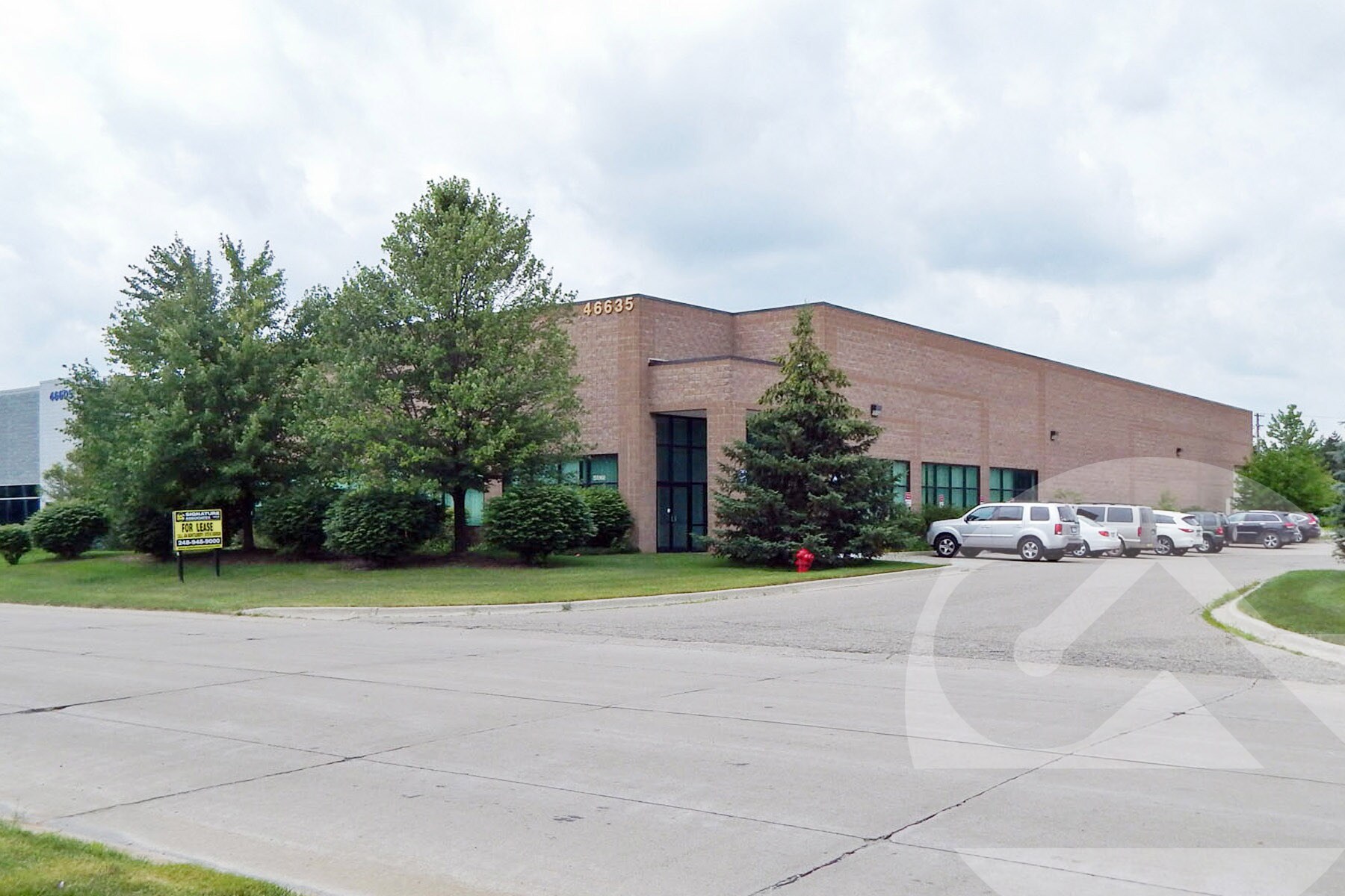 46635 Magellan Dr, Novi, MI à louer Photo de l’immeuble– Image 1 sur 2