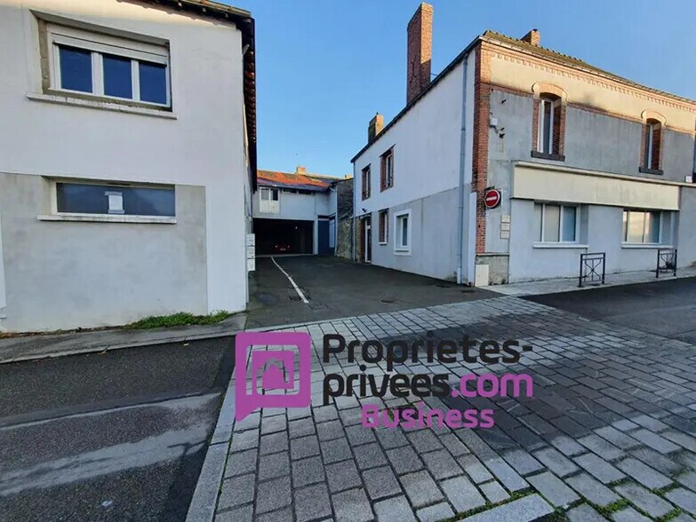 Bureau dans OMBREE D'ANJOU à vendre - Photo de l’immeuble – Image 3 sur 6