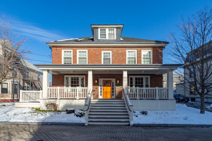 35 Mellen St, Cambridge, MA à vendre - Photo principale – Image 1 sur 1