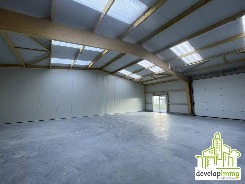 Local d’activités dans Argences à louer Photo de l’immeuble– Image 1 sur 7