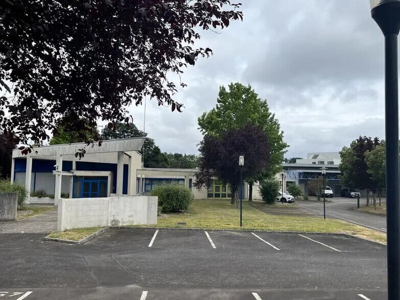Bureau dans Vern-sur-Seiche à louer - Photo de l’immeuble – Image 2 sur 20