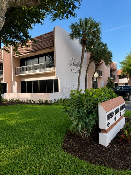1860 Forest Hill Blvd, West Palm Beach, FL à louer - Photo de l’immeuble – Image 2 sur 26