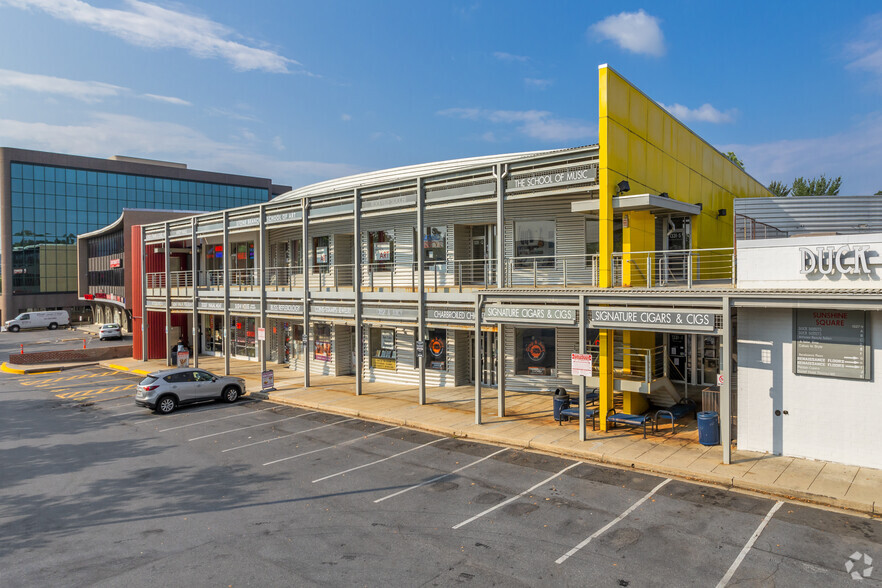 1327-1331 Rockville Pike, Rockville, MD à louer - Photo de l’immeuble – Image 3 sur 6