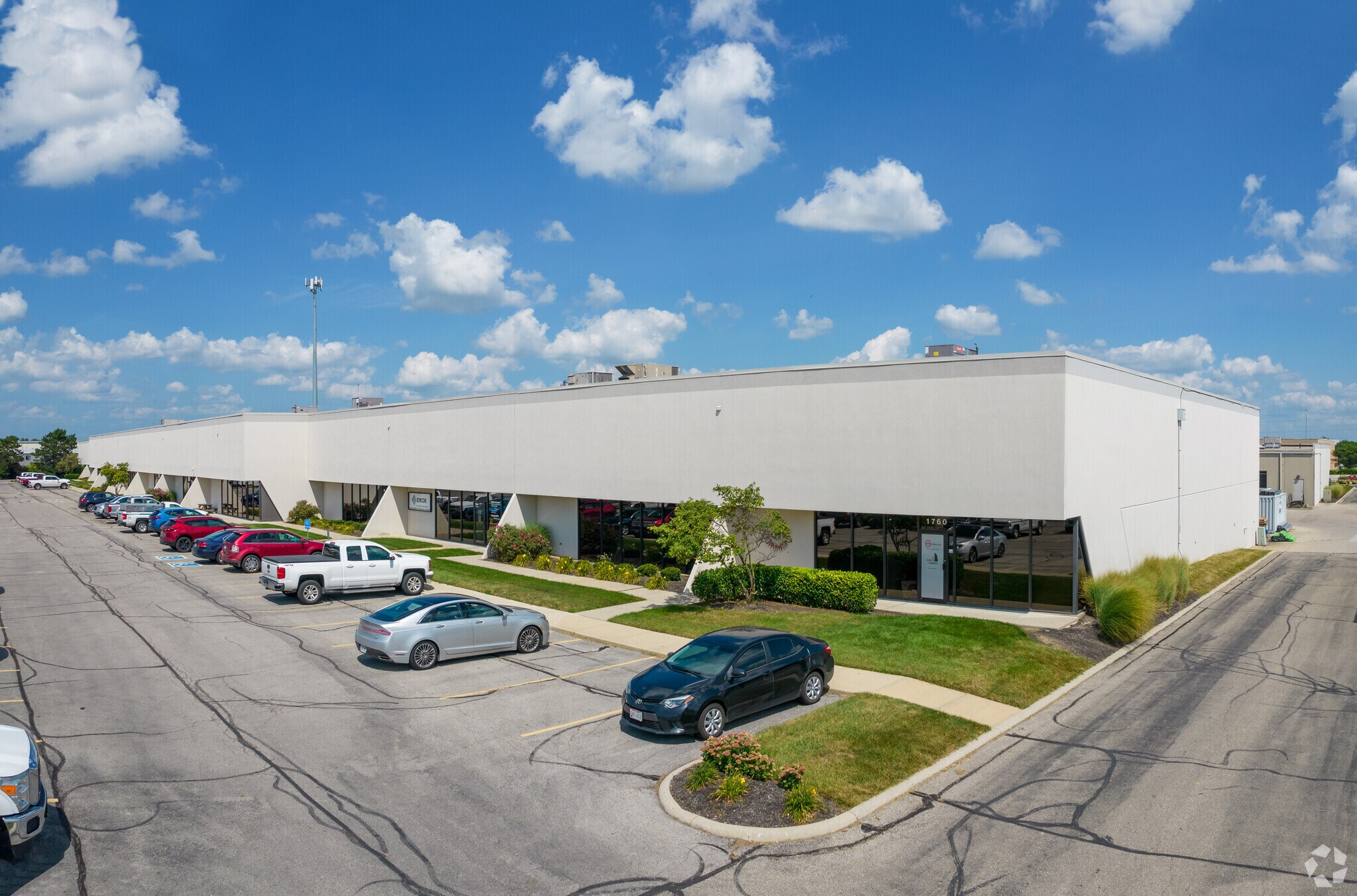 1760-1786 Dividend Dr, Columbus, OH à louer Photo principale– Image 1 sur 10