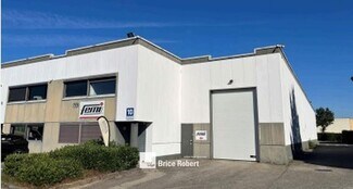 Plus de détails pour Local d'activités à louer