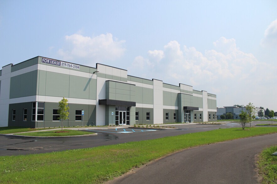 6340 AmeriPlex Dr, Portage, IN à louer - Photo de l’immeuble – Image 2 sur 12