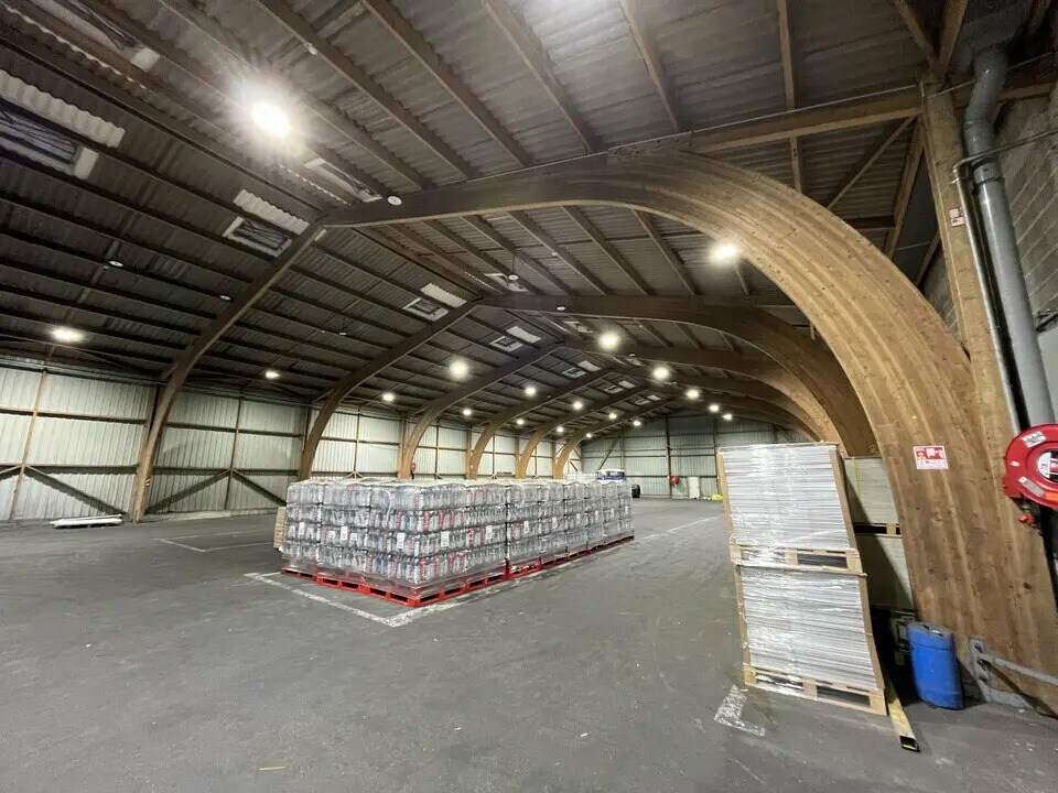 Industriel/Logistique dans Saint-Nicolas-de-la-Taille à louer Photo intérieure– Image 1 sur 5