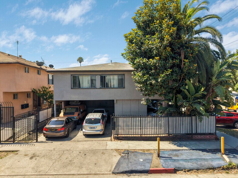 1014 N El Centro Ave, Los Angeles, CA à vendre - Photo de l’immeuble – Image 3 sur 8