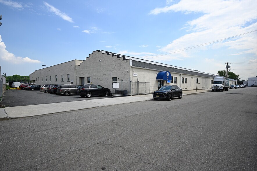 522 Cortlandt St, Belleville, NJ à louer - Photo de l’immeuble – Image 3 sur 8