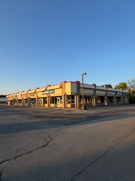 7410-7430 Sudley Rd, Manassas, VA à louer - Photo de l’immeuble – Image 3 sur 3