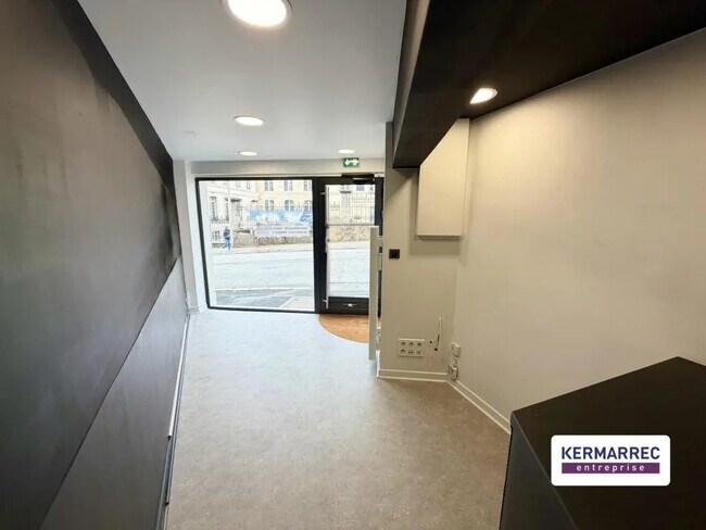 Plus de détails pour Bureau à louer