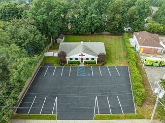 Plus de détails pour 1698 Roosevelt Ave, Bohemia, NY - Bureau à vendre