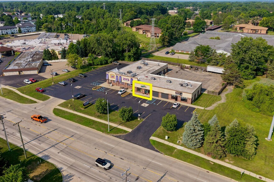 8631-8675 N Newburgh Rd, Westland, MI à louer - Photo de l’immeuble – Image 3 sur 5