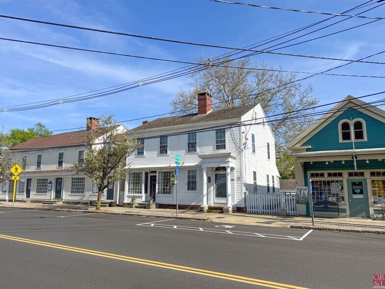 23 Boston St, Guilford, CT à louer - Photo de l’immeuble – Image 2 sur 11