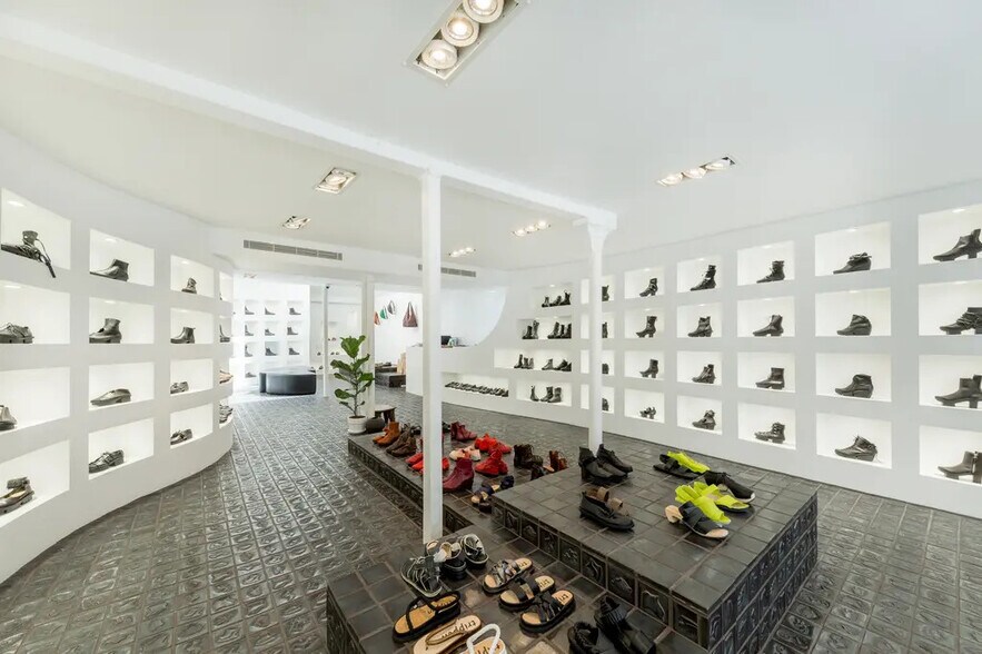 Local commercial dans Paris à vendre - Photo de l’immeuble – Image 3 sur 9