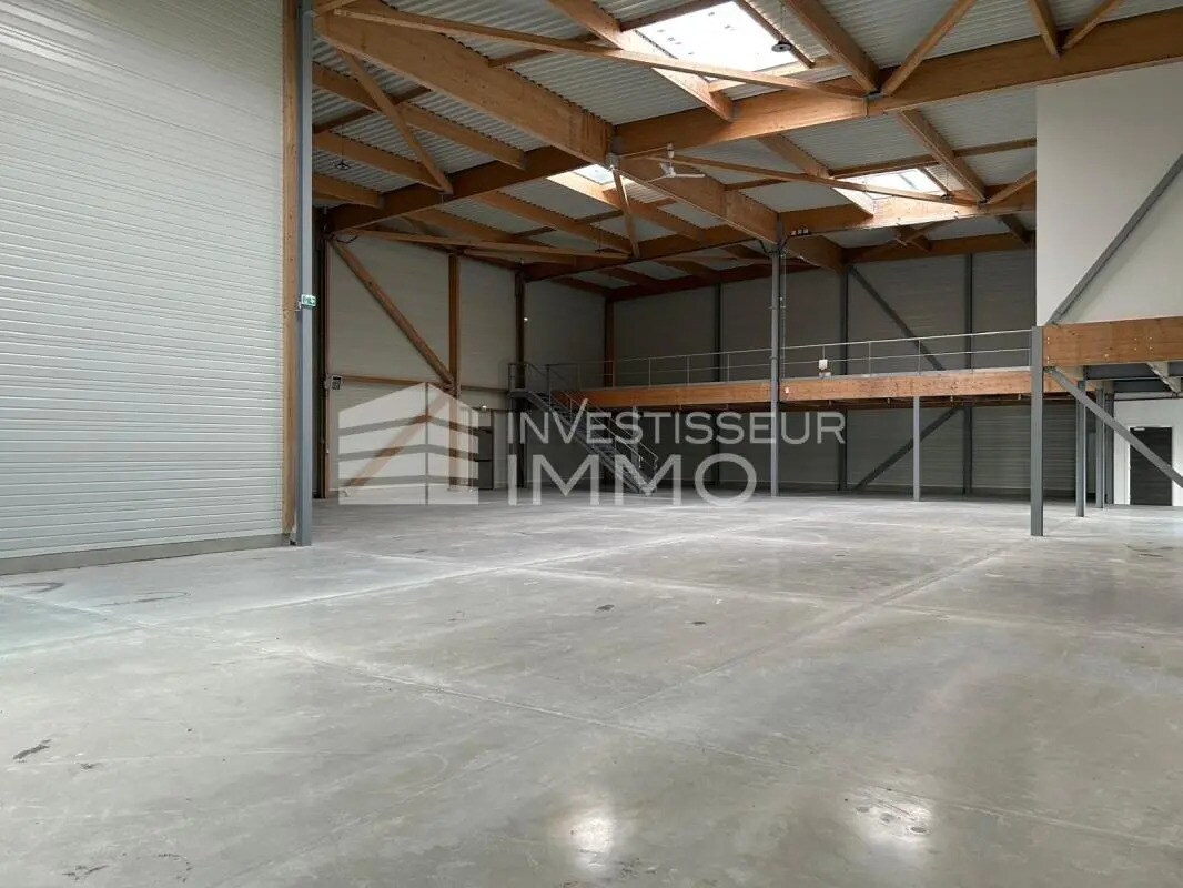 Local d’activités dans Courtry à louer Photo intérieure– Image 1 sur 8