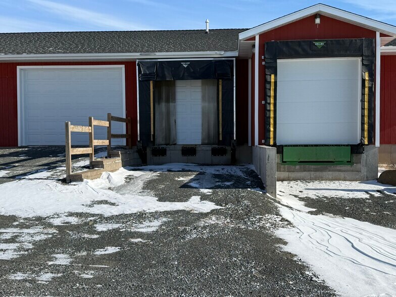 2838 37th Ave, Osceola, WI à louer - Photo de l’immeuble – Image 3 sur 3