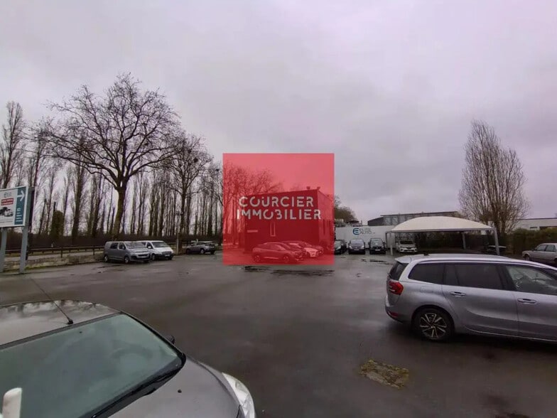 185 Route Nationale 10, Coignières à louer - Photo de l’immeuble – Image 2 sur 9