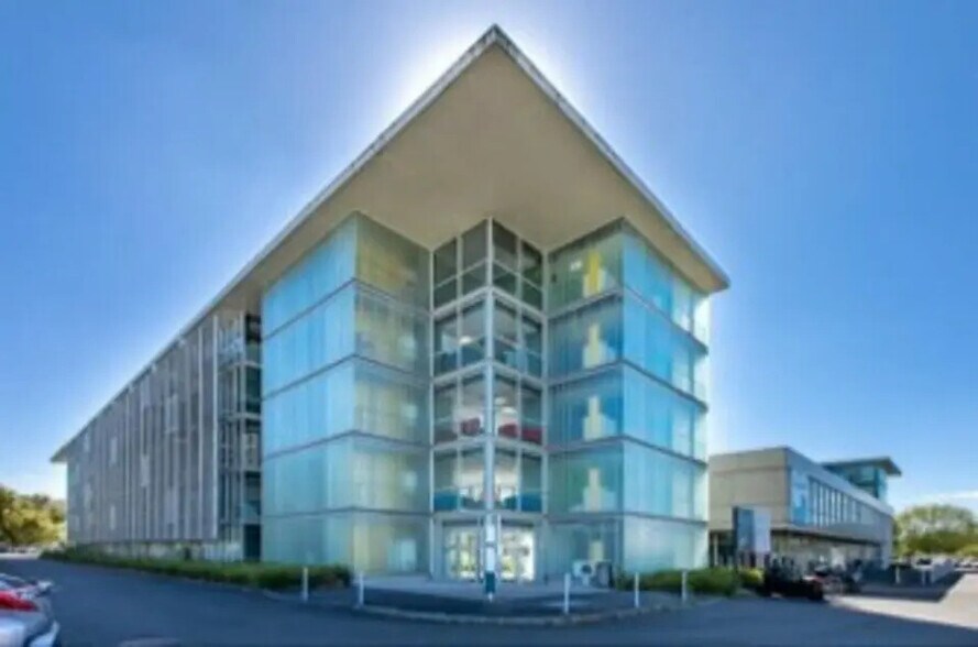 Bureau dans Mérignac à louer - Photo de l’immeuble – Image 2 sur 14