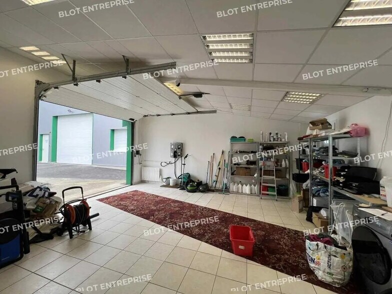 Bureau dans CHATILLON-SUR-SEICHE à louer - Photo de l’immeuble – Image 3 sur 4