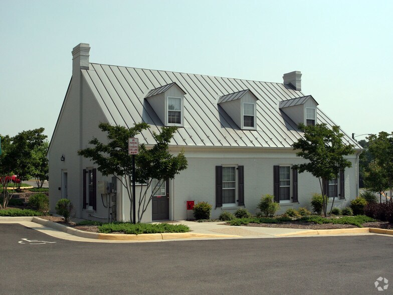 1691 Jefferson Davis Hwy, Fredericksburg, VA à louer - Photo de l’immeuble – Image 2 sur 3