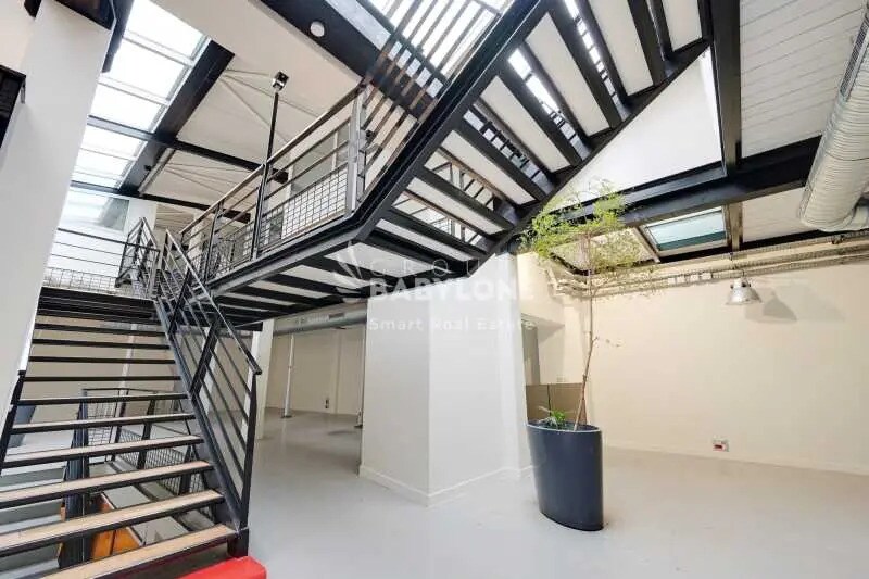 Bureau dans Levallois-Perret à vendre - Photo de l’immeuble – Image 2 sur 11