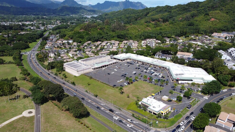 47-388 Hui Iwa St, Kaneohe, HI à louer - Photo principale – Image 1 sur 12