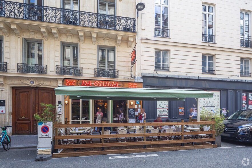 32 Rue De Caumartin, Paris à louer - Photo de l’immeuble – Image 3 sur 12
