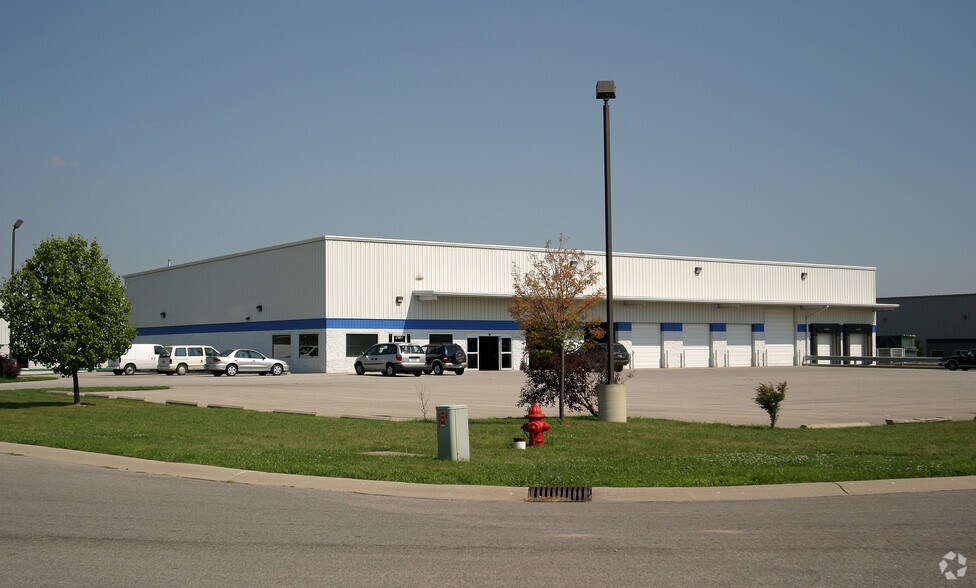 17455 Tiller Ct, Westfield, IN à louer - Photo de l’immeuble – Image 2 sur 4