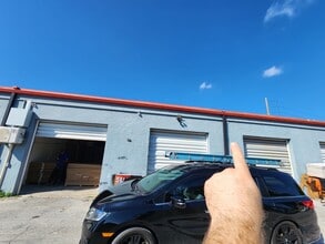 2649 S Park Rd, Hallandale, FL à louer Photo intérieure– Image 1 sur 5