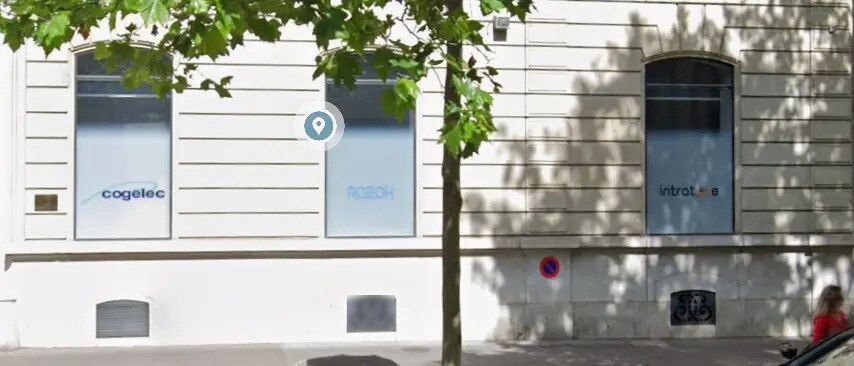 Local commercial dans Paris à louer - Photo de l’immeuble – Image 1 sur 3