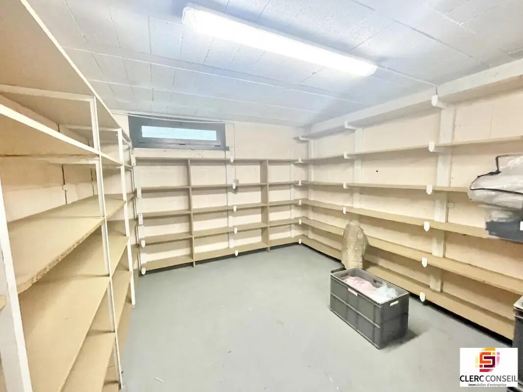 Local d’activités dans Bihorel à louer Photo intérieure– Image 1 sur 2