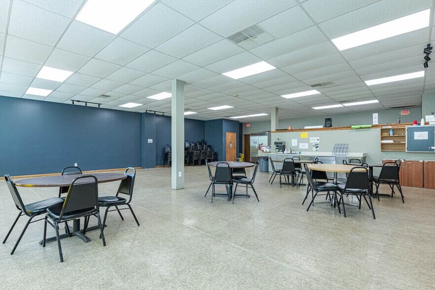 534-536 Xenia Ave, Dayton, OH à louer - Photo de l’immeuble – Image 2 sur 10