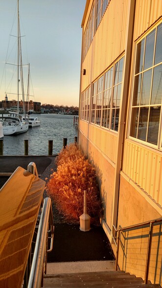 222 Severn Ave, Annapolis, MD à louer - Photo de l’immeuble – Image 3 sur 17