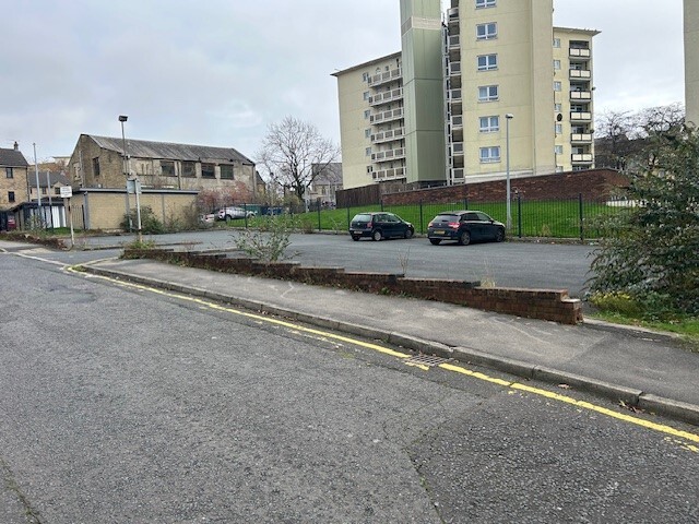 Wellington St, Bradford à vendre - Photo principale – Image 1 sur 2