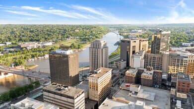 360 Saint Peter St, Saint Paul, MN à louer Photo de l’immeuble– Image 1 sur 39