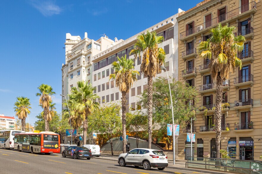 Carrer de la Marina, 206, Barcelone, Barcelona à louer - Photo de l’immeuble – Image 3 sur 18