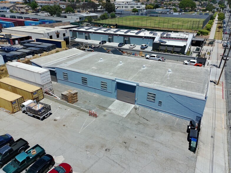 1309 E Hill St, Signal Hill, CA à vendre - Photo de l’immeuble – Image 3 sur 7