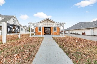Plus de détails pour Spencer Three-Property Church & Resident – à vendre, Spencer, IN