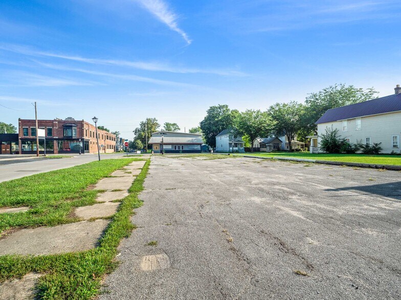 1327 W Main St, Fort Wayne, IN à vendre - Photo de l’immeuble – Image 2 sur 15