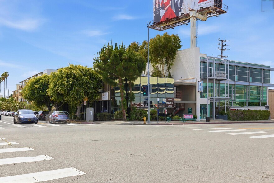 11850 Wilshire Blvd, Los Angeles, CA à vendre - Photo principale – Image 1 sur 17