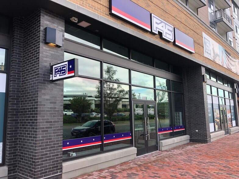 5555 Cardinal Pl, Alexandria, VA à louer - Photo de l’immeuble – Image 3 sur 5