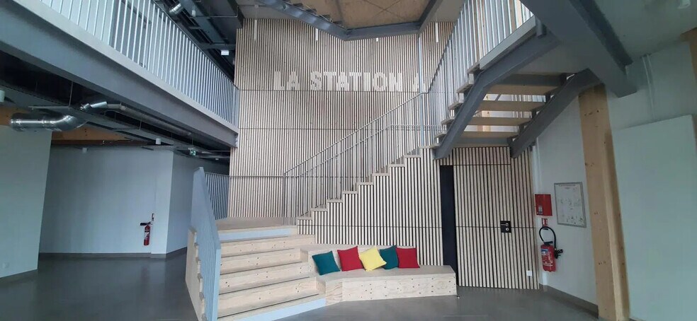 Bureau dans Angers à louer - Photo de l’immeuble – Image 2 sur 9