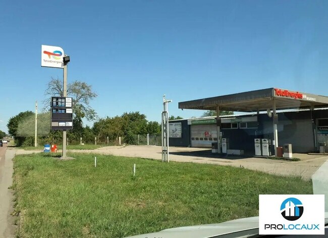 Plus de détails pour Local d’activités à vendre