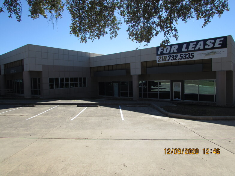 12500 Network Blvd, San Antonio, TX à louer - Photo de l’immeuble – Image 3 sur 5