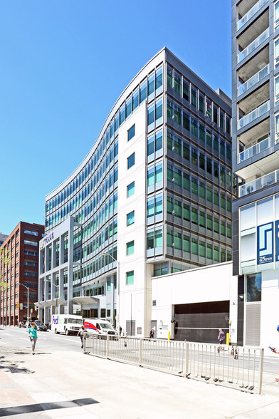 209-215 Slater St, Ottawa, ON à louer - Photo de l’immeuble – Image 3 sur 4