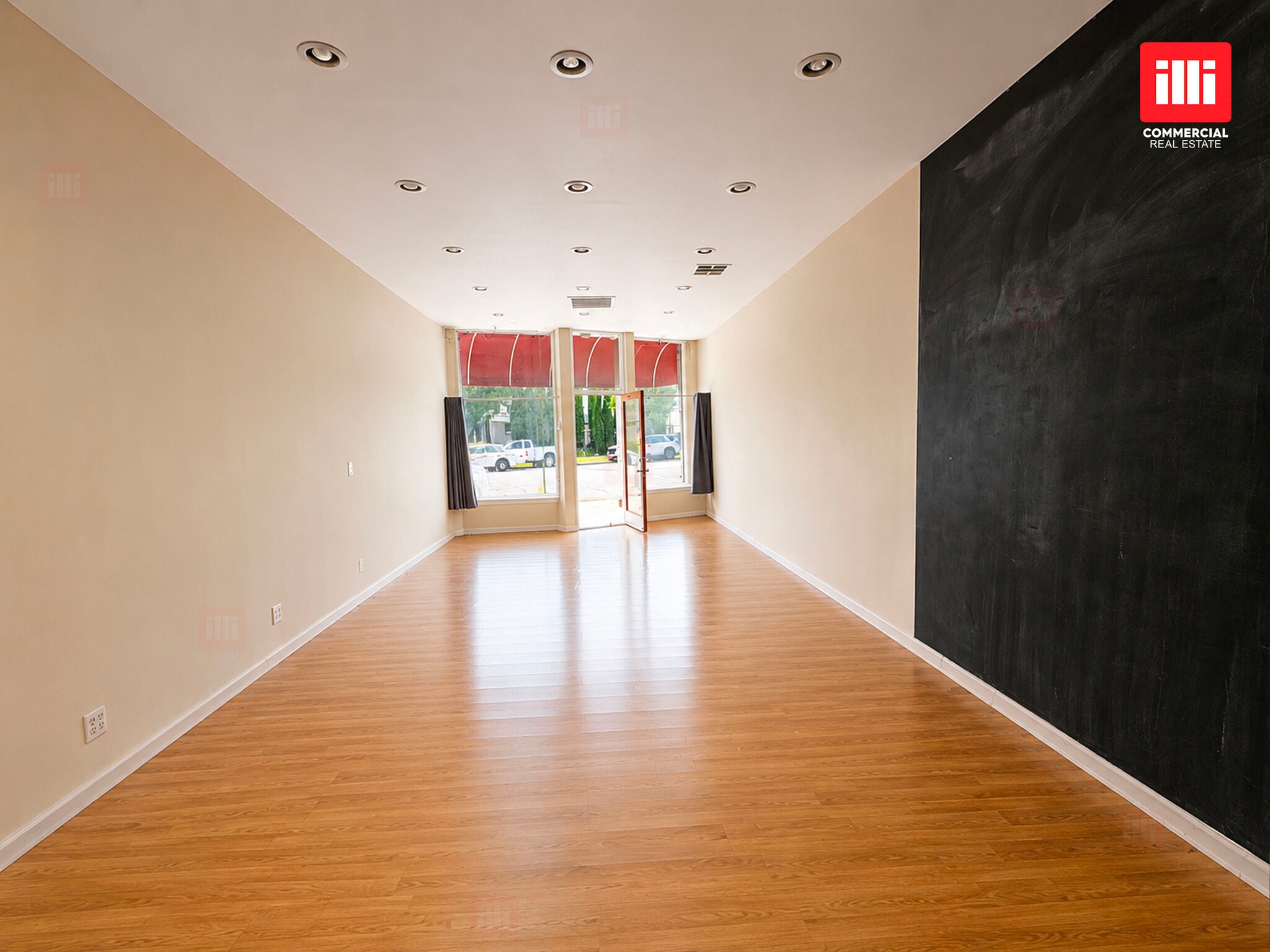 2701-2705 W Olive Ave, Burbank, CA à louer Photo intérieure– Image 1 sur 7